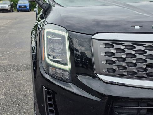 Used 2021 Kia Telluride LX FWD image 16