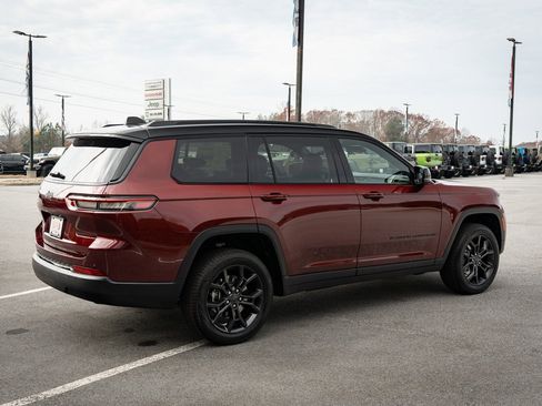 New 2025 Jeep Grand Cherokee L Limited AWD/4WD image 10