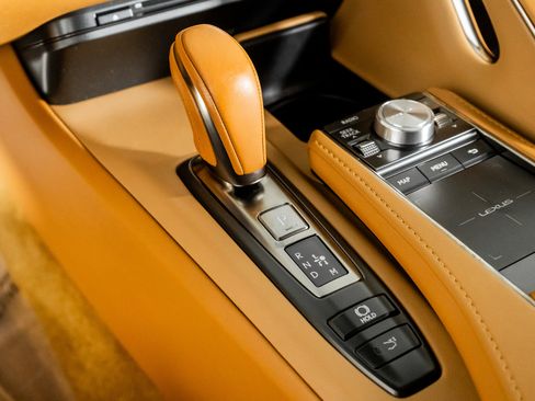 Used 2018 Lexus LC 500 Coupe image 38