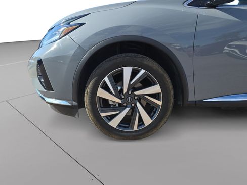 Used 2023 Nissan Murano SL w/ SL Moonroof Package FWD image 9