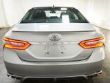 Used 2019 Toyota Camry XSE image 5