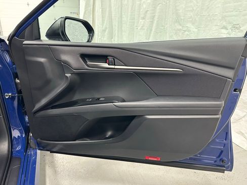 Used 2025 Toyota Camry LE image 57