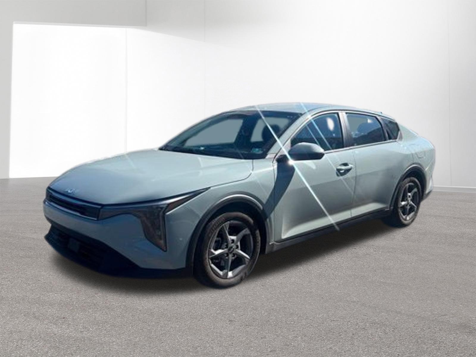 Used 2025 Kia K4 FWD image 5