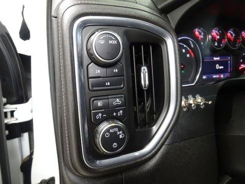 Used 2022 Chevrolet Silverado 2500 LT w/ Convenience Package AWD/4WD image 32