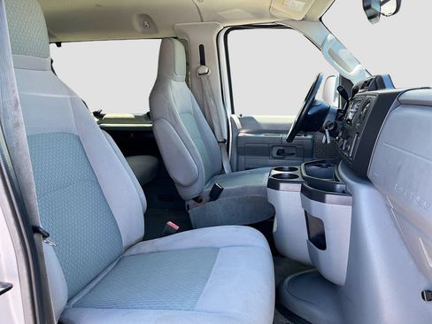 Used 2014 Ford E-350 and Econoline 350 XLT RWD image 25