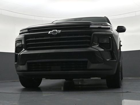 Used 2023 Chevrolet Traverse LT FWD image 29
