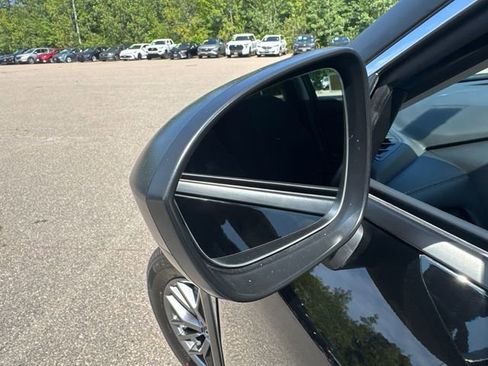 Used 2024 Nissan Rogue S image 16