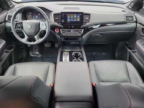Used 2024 Honda Passport Black Edition image 15