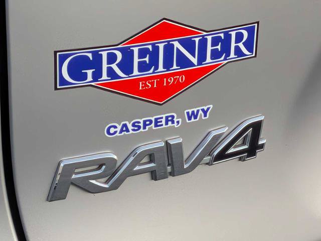 Used 2025 Toyota RAV4 XLE AWD/4WD image 9