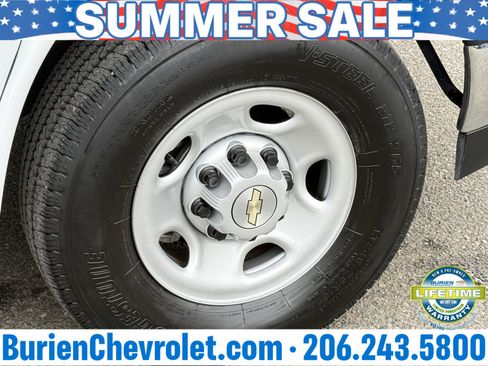 Used 2024 Chevrolet Express 2500 w/ Driver Convenience Package RWD image 23