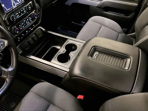 Used 2018 Chevrolet Silverado 1500 LT w/ All Star Edition AWD/4WD image 19