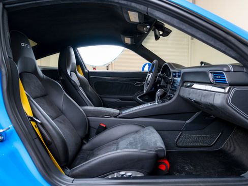 Used 2018 Porsche 911 GT3 RWD image 72