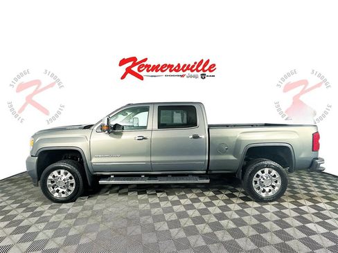 Used 2018 GMC Sierra 2500 Denali w/ Duramax Plus Package image 4