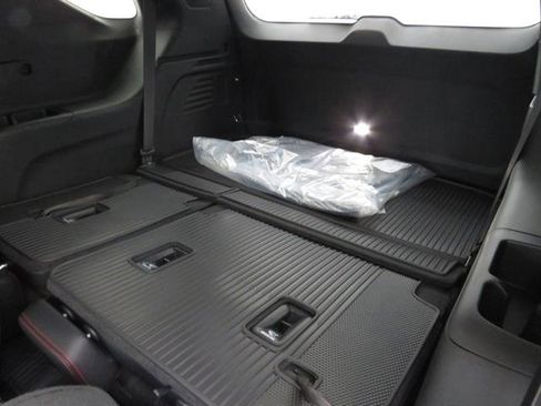 New 2026 Chevrolet Traverse Z71 w/ Driver Confidence Package image 22