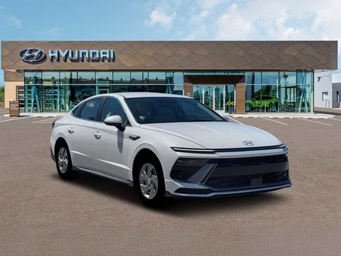 New 2026 Hyundai Sonata SE FWD image 11
