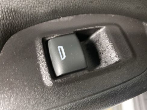 Used 2020 Chevrolet Equinox LT w/ Sport Edition AWD/4WD image 33
