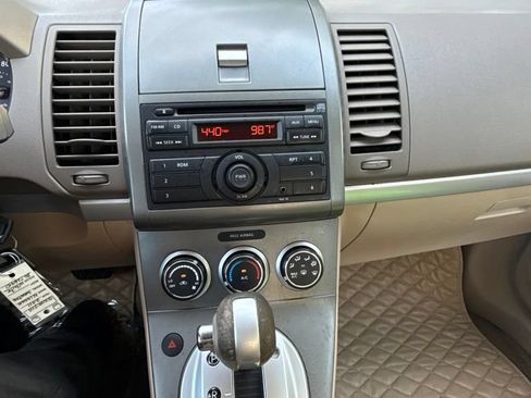 Used 2011 Nissan Sentra 2.0 FWD image 16