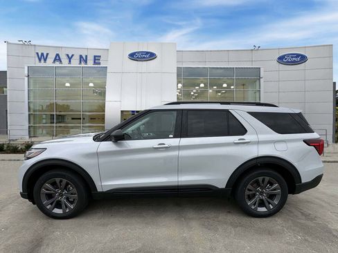 New 2026 Ford Explorer Active w/ Active Comfort Package image 5