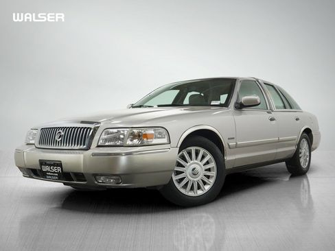 Used 2009 Mercury Grand Marquis LS RWD image 1