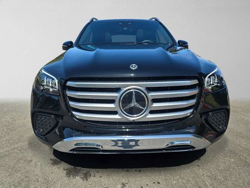 Used 2026 Mercedes-Benz GLS 450 4MATIC image 10