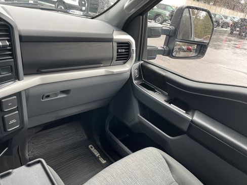 Used 2022 Ford F150 XLT w/ Equipment Group 301A Mid image 18