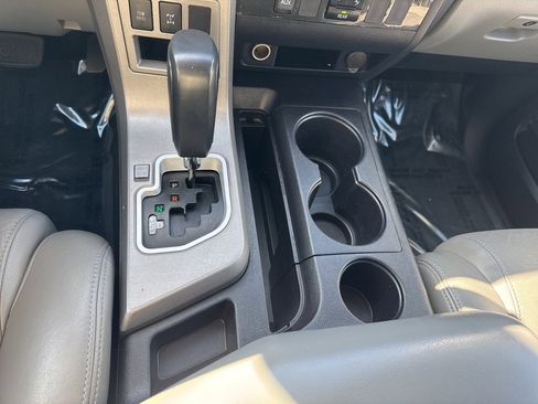 Used 2017 Toyota Sequoia SR5 image 27