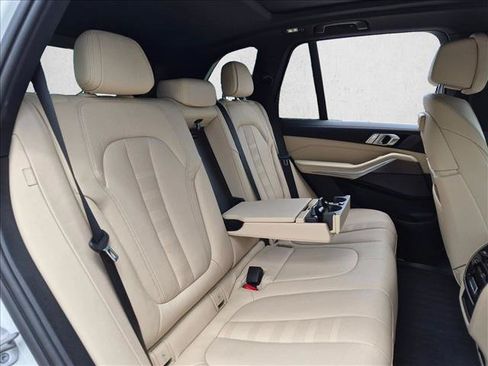 Used 2022 BMW X5 M50i w/ Premium Package AWD/4WD image 18