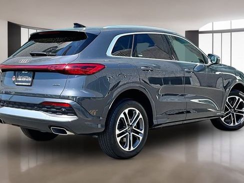 Used 2025 Audi Q5 Premium w/ Convenience Package AWD/4WD image 5