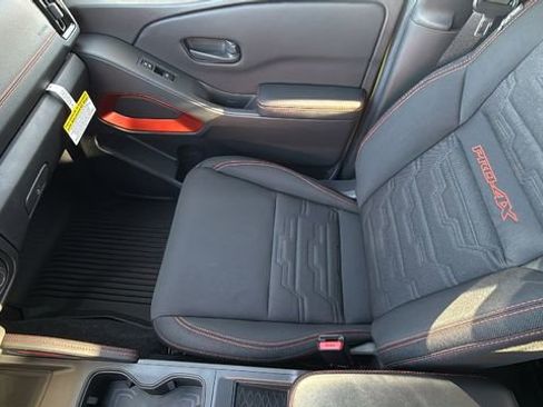 New 2026 Nissan Frontier PRO-4X w/ Pro-4x Convenience Package image 12