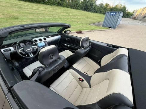 Used 2015 Ford Mustang GT Premium RWD image 27