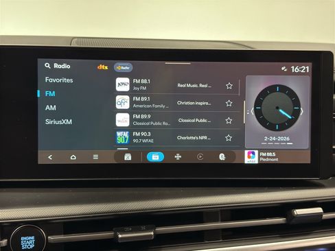 Used 2025 Hyundai Santa Fe SEL image 21