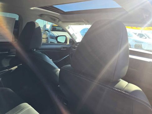 Used 2017 Lexus IS 200t image 15
