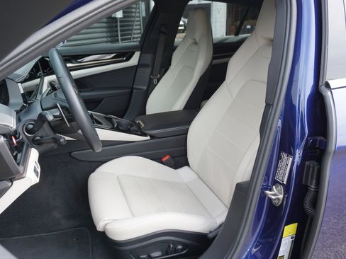 Used 2024 Porsche Panamera 4 AWD/4WD image 5