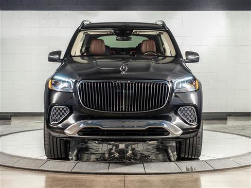 Used 2025 Mercedes-Benz Maybach GLS 600 4MATIC image 6