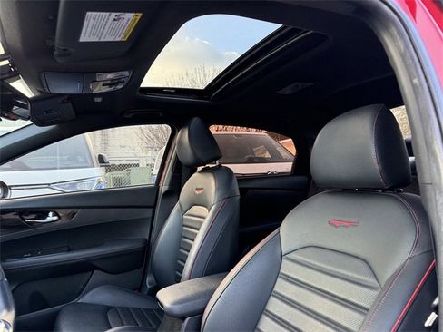 Used 2023 Kia Forte GT w/ GT2 Package image 23