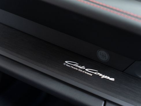 Used 2026 Porsche 911 Carrera T RWD image 37