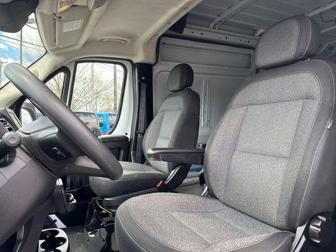 Used 2023 RAM ProMaster 2500 FWD image 13