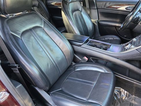 Used 2017 Lincoln MKZ Reserve image 27
