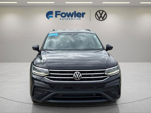 Used 2023 Volkswagen Tiguan SE FWD image 8