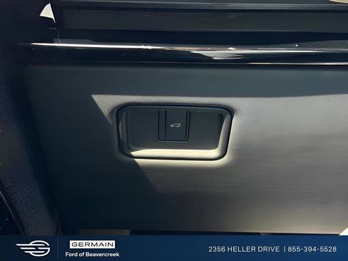 Used 2023 Land Rover Range Rover Sport SE AWD/4WD image 9
