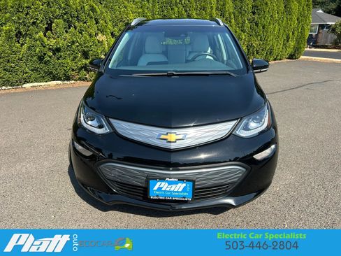 Used 2017 Chevrolet Bolt Premier w/ Driver Confidence II Package FWD image 11