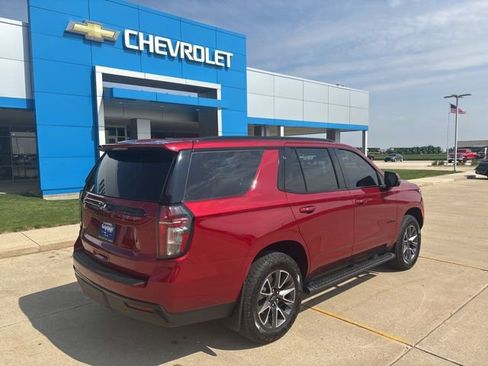 Used 2024 Chevrolet Tahoe Z71 w/ Luxury Package AWD/4WD image 9
