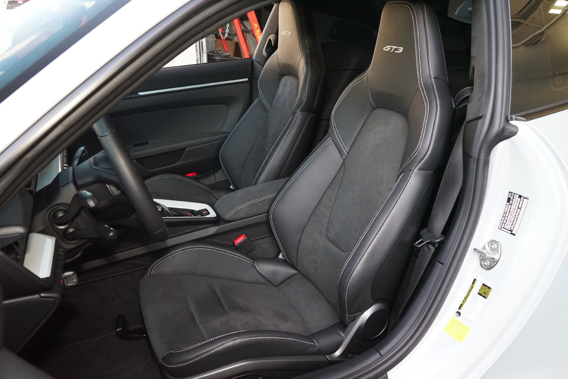 Used 2026 Porsche 911 GT3 RWD image 11