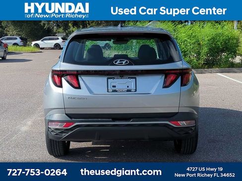 Certified 2022 Hyundai Tucson SE FWD image 4