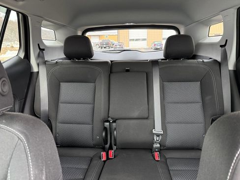 Used 2024 GMC Terrain SLE w/ Driver Convenience Package image 21