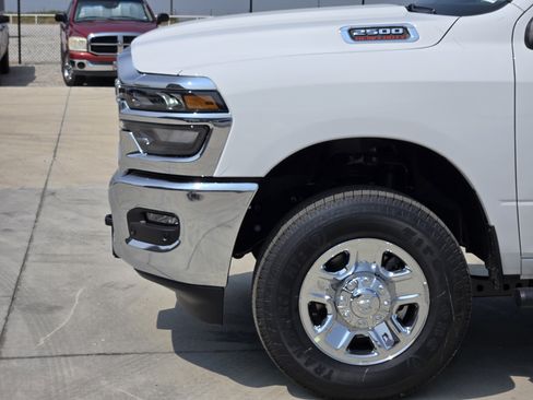 New 2026 RAM 2500 Tradesman AWD/4WD image 6