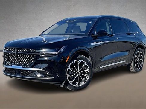 Used 2024 Lincoln Nautilus Reserve image 1