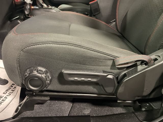 Used 2023 Jeep Wrangler Unlimited Rubicon w/ Cold Weather Group AWD/4WD image 16