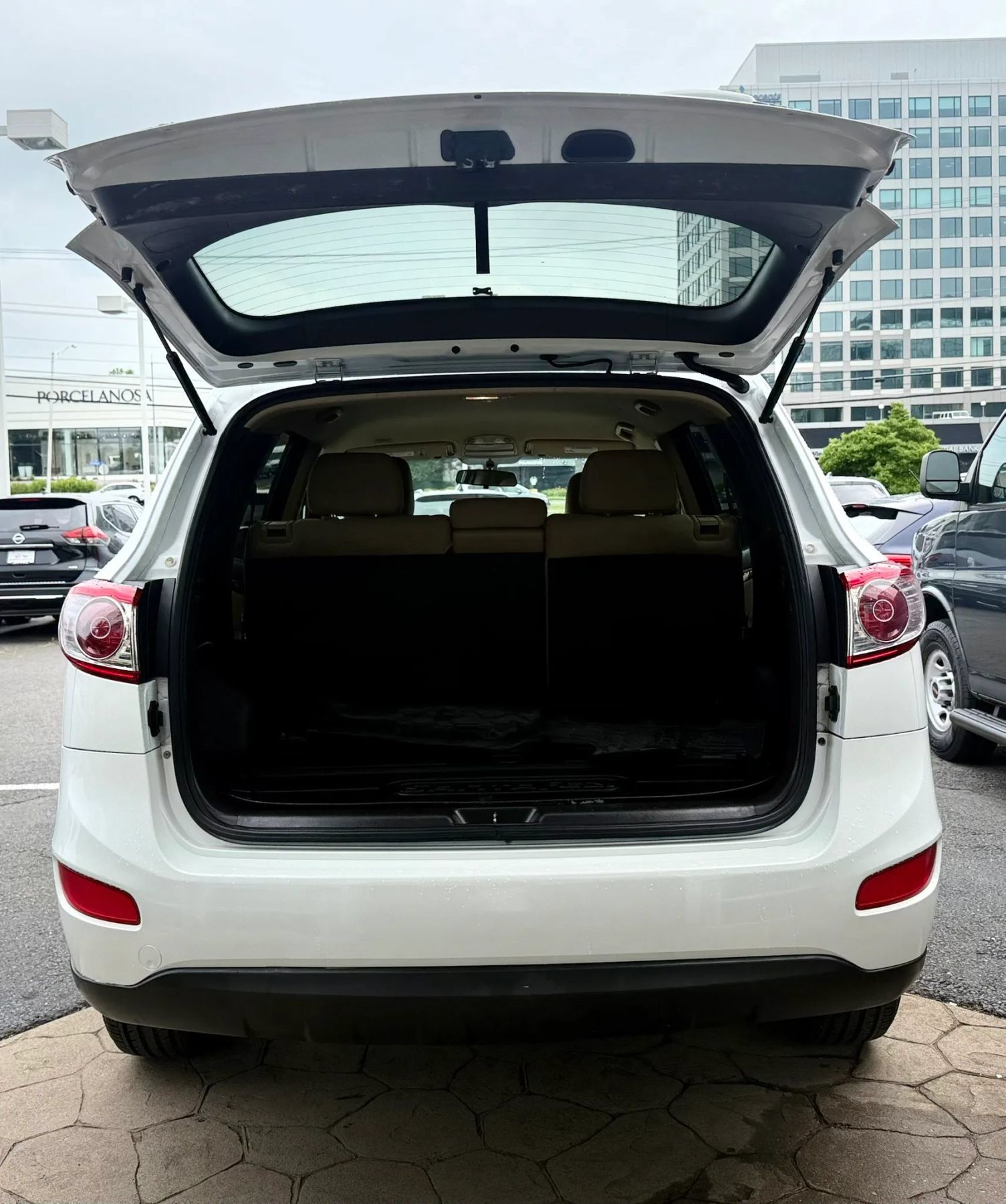 Used 2011 Hyundai Santa Fe GLS FWD image 36