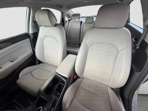 Used 2017 Hyundai Sonata Sport w/ Value Edition Package 02 FWD image 13